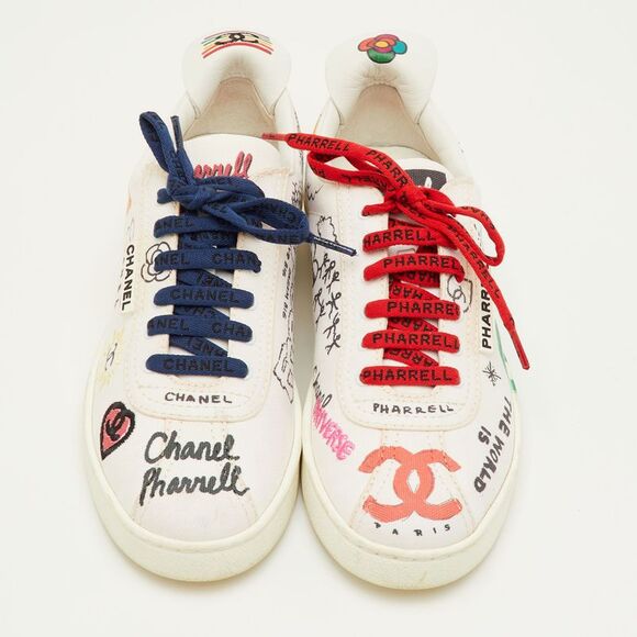 Chanel X Pharrell Cc Size 40 White Canvas Graffiti Print Low Top Sneakers - Picture 3 of 7